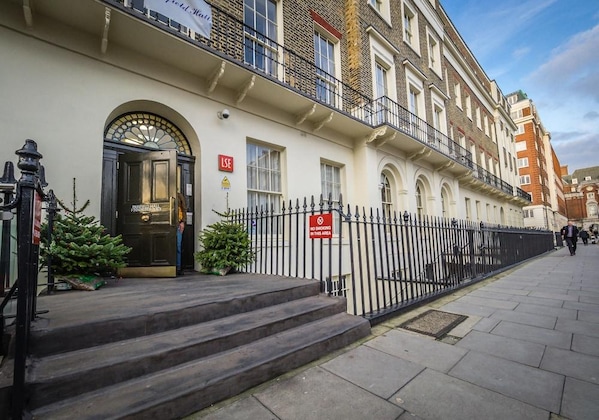 Gallery - Lse Passfield Hall