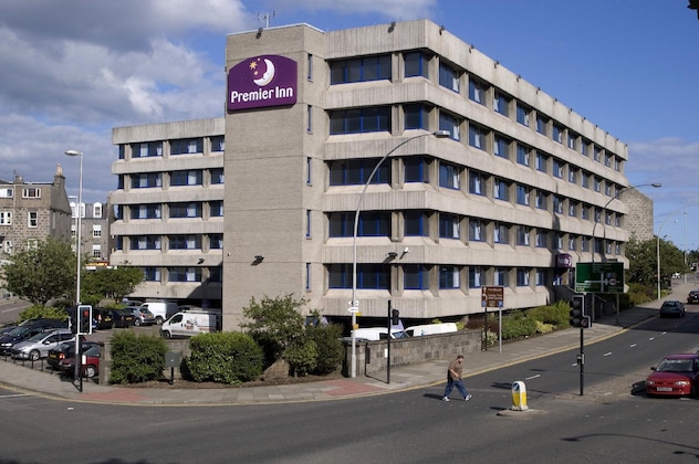 Gallery - Premier Inn Aberdeen City Centre