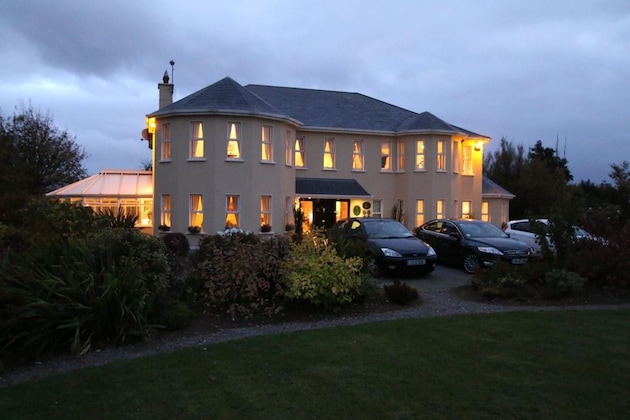 Gallery - Brook Manor Lodge