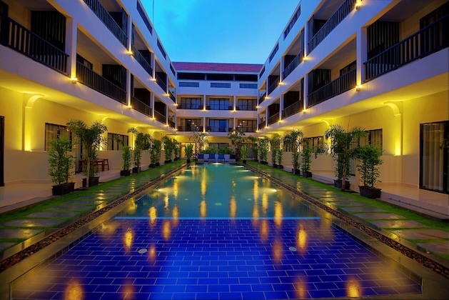 Gallery - New Riverside Hotel