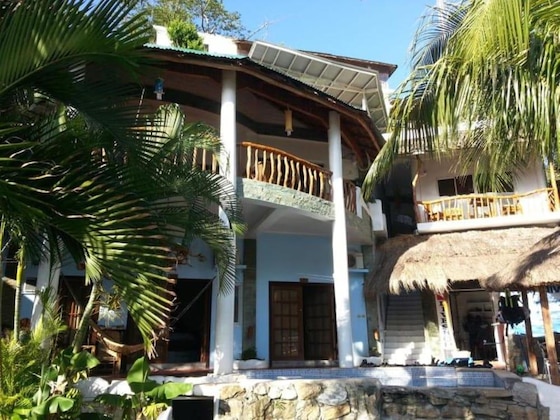 Gallery - Dolphinbay Beachfront & Dive Resort
