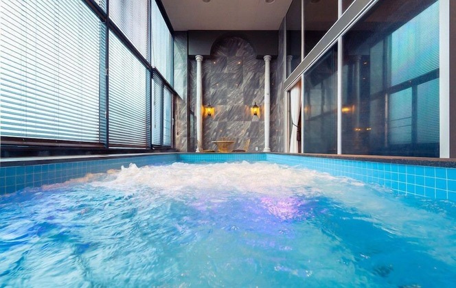 Gallery - Partyz Hotel