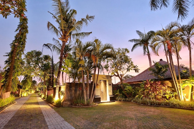Gallery - The Club Villas