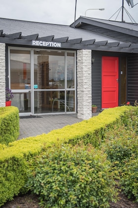 Gallery - Cedar Lodge Motel