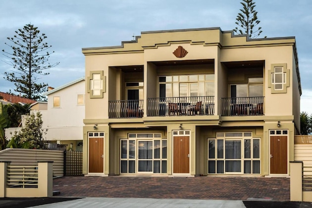 Gallery - Pebble Beach Motor Inn