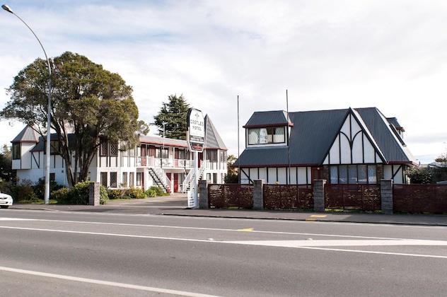 Gallery - Castles Motel And Driftwood Motel