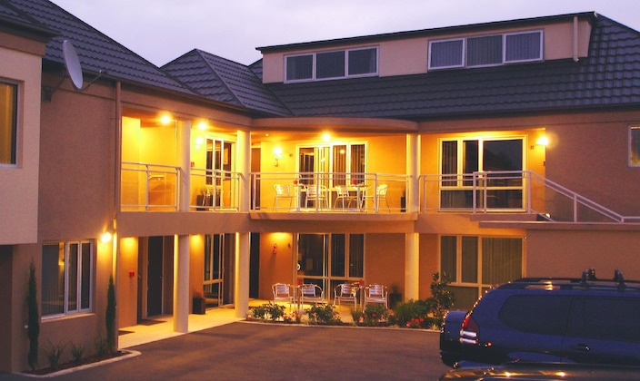 Gallery - Centrepoint On Colombo Motel