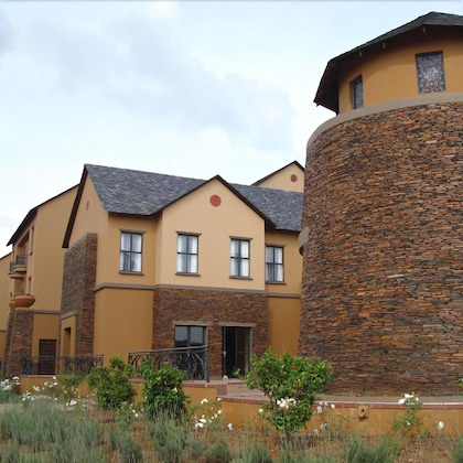Gallery - Royal Elephant Hotel & Conference Centre