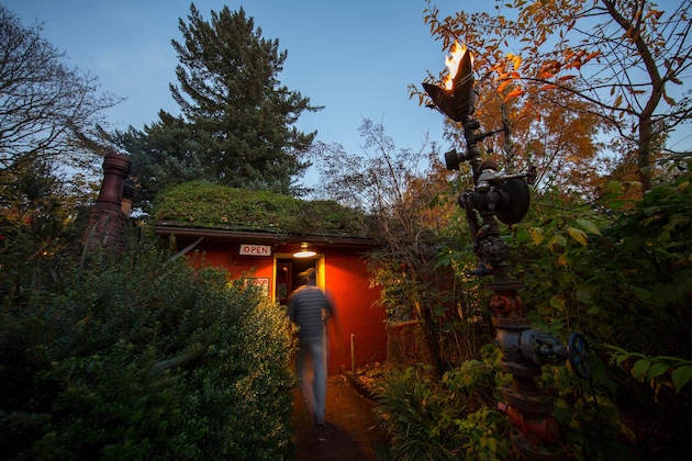 Gallery - Mcmenamins Edgefield
