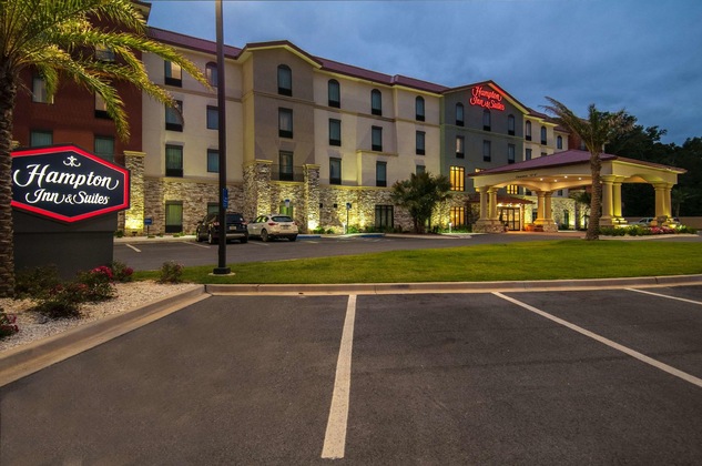 Gallery - Hampton Inn & Suites Pensacola I-10 Pine Forest Road