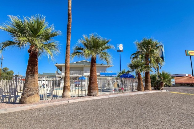 Gallery - Motel 6 Needles, Ca