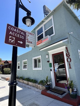 Gallery - The Palomar Inn