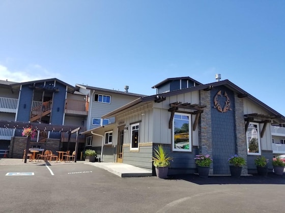 Gallery - The Coho Oceanfront Lodge