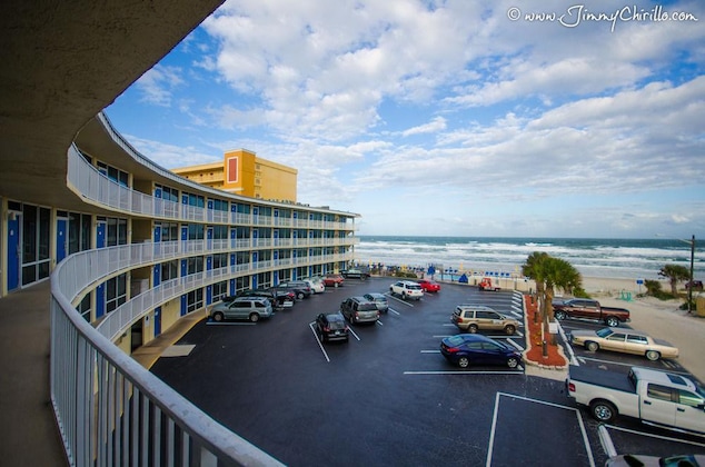 Gallery - Outrigger Beach Club