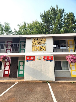 Gallery - Cedar Motor Inn