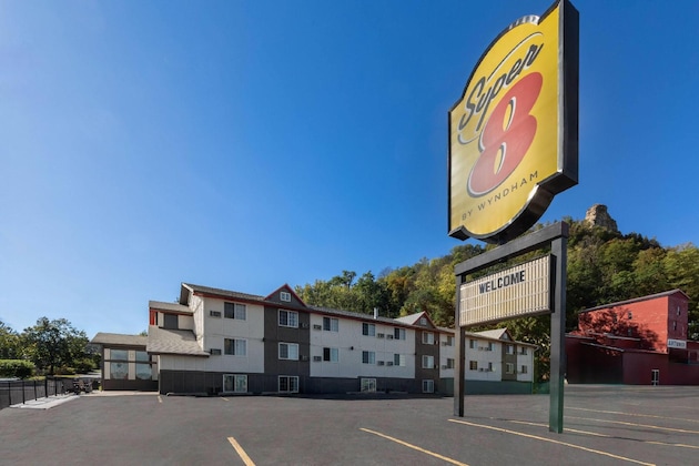 Gallery - Super 8 By Wyndham Winona Mn