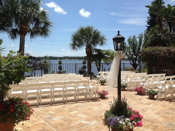 Gallery - Inn On The Lakes