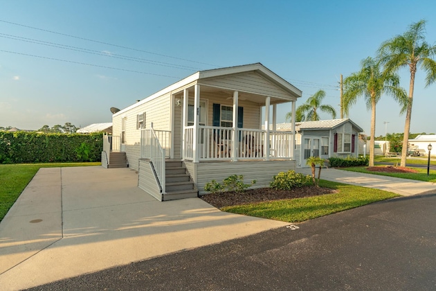 Gallery - Buttonwood Bay RV Resort