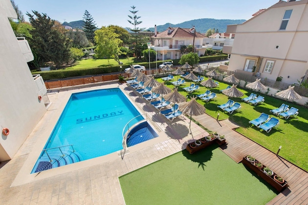 Gallery - Sunday Hotel