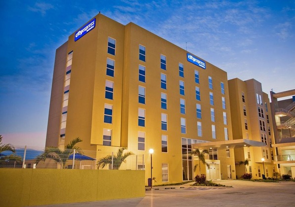 Gallery - City Express By Marriott Paraiso