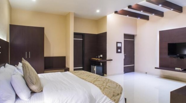 Gallery - Little Chef Hotel