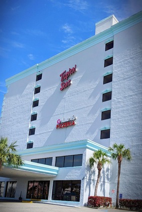 Gallery - Tropical Seas Hotel
