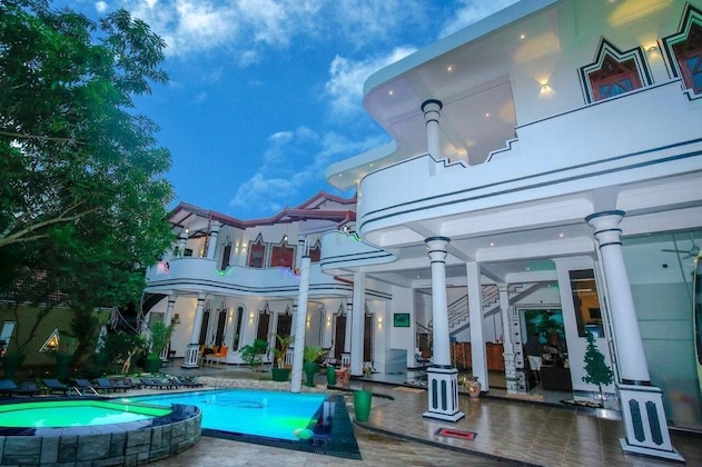 Gallery - Hotel River Front