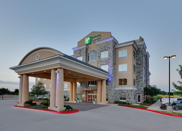 Gallery - Holiday Inn Express & Suites San Antonio - Brooks City Base