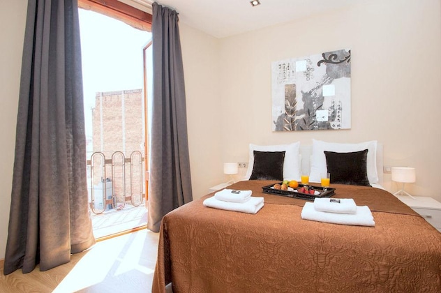 Gallery - Casa Felipa Plaza España