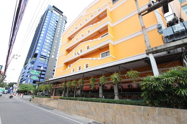 Gallery - Sabai Inn