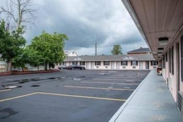 Gallery - Boulevard Inn