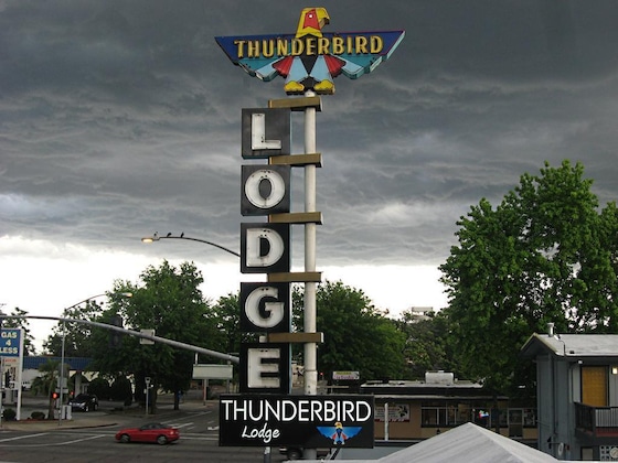 Gallery - Thunderbird Lodge