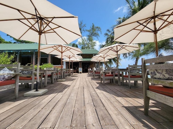 Gallery - Ancarine Beach Resort