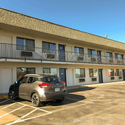 Gallery - Motel 6 Wichita Airport