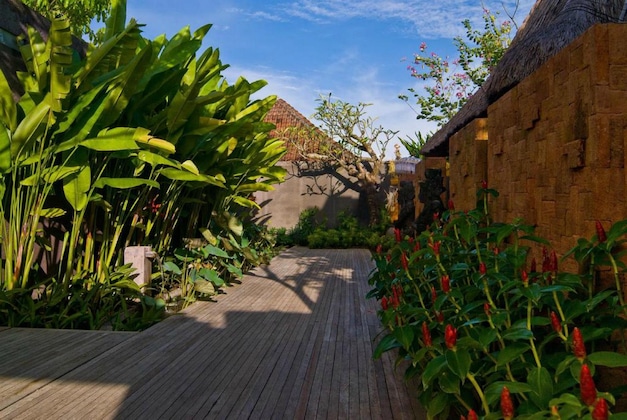 Gallery - Komea Villa