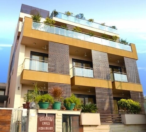 Gallery - Tavisha Villa