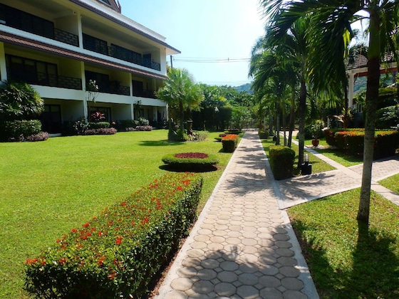 Gallery - Serenity Lakeside Resort