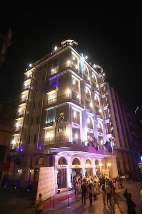 Gallery - Q Hotel