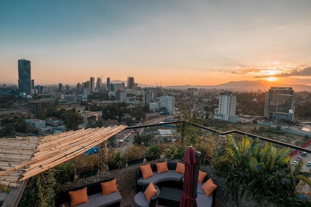 Gallery - Monarch Hotel