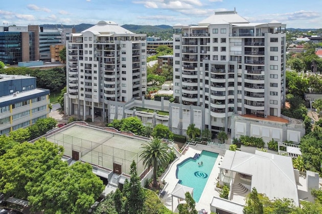 Gallery - The Oasis Apartments