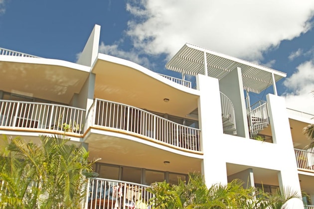 Gallery - Surf Club Apartments