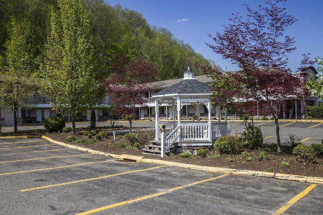 Gallery - Americas Best Value Inn Torrington