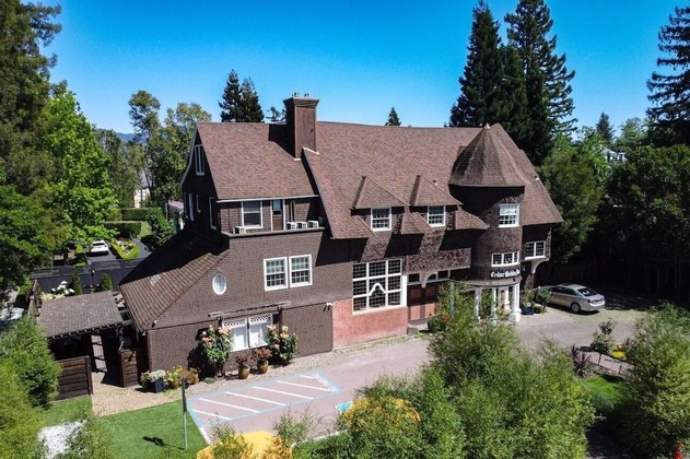 Gallery - Cedar Gables Inn