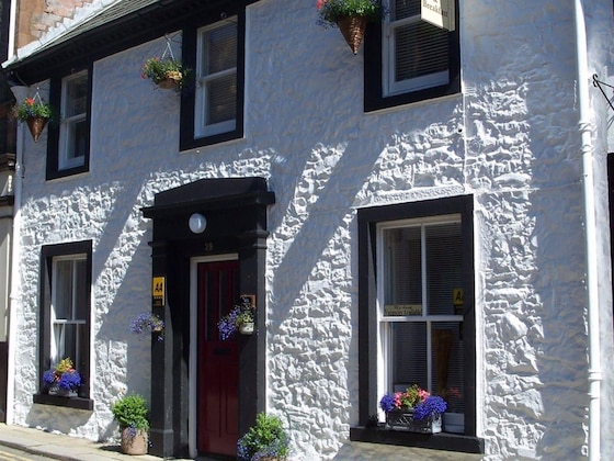 Gallery - No 29 Well Street B & B