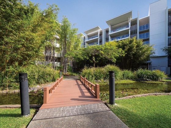Gallery - Oaks Mews