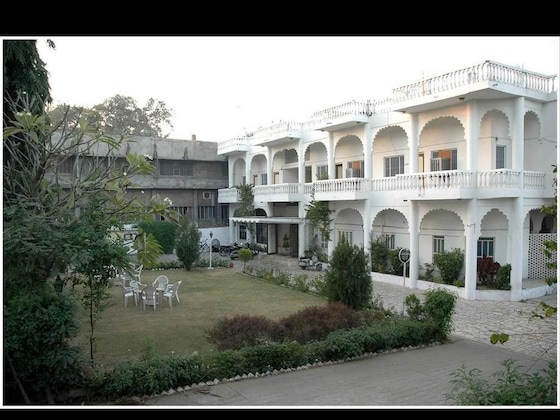 Gallery - Hotel Saheli Palace