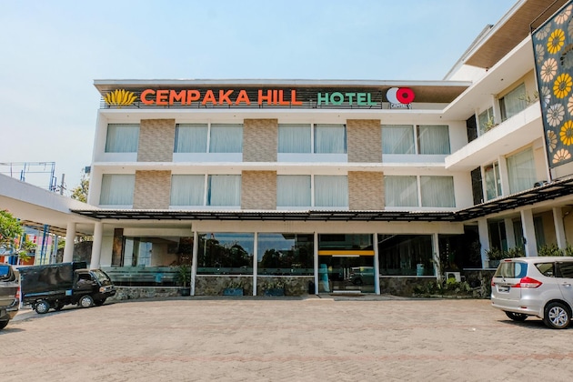 Gallery - Townhouse Oak Series Style Hotel Jember