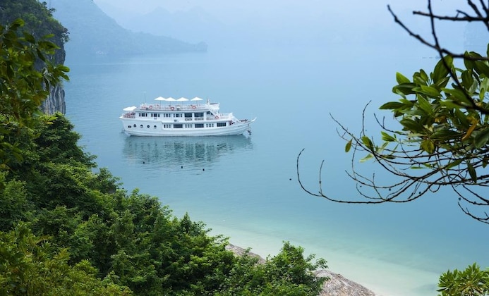 Gallery - Legend Halong Private Cruise