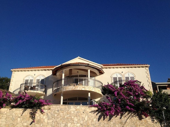 Gallery - Villa Almadria Luxury Bed & Breakfast Adults Only