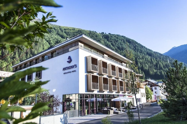 Gallery - Anthony's Life & Style Hotel